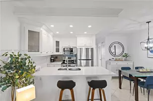 815 SW 11th Ave, Hallandale Beach, FL 33009 - Photo 11