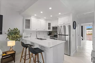 815 SW 11th Ave #18G, Hallandale Beach, FL 33009 - Photo 7