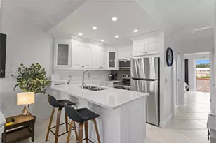 815 SW 11th Ave, Hallandale Beach, FL 33009 - Photo 7