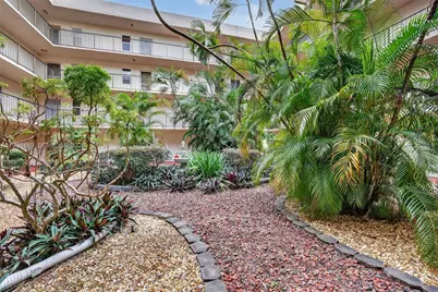 2801 Somerset Dr #205, Lauderdale Lakes, FL 33311 - Photo 27