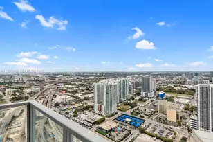 1100 Biscayne Blvd, Miami, FL 33132 - Photo 11