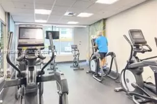 1750 N Bayshore Dr, Miami, FL 33132 - Photo 37