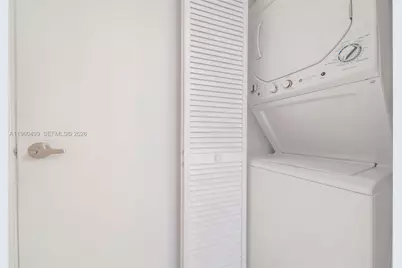 1750 N Bayshore Dr #2001, Miami, FL 33132 - Photo 25