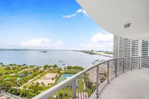 1750 N Bayshore Dr, Miami, FL 33132 - Photo 3