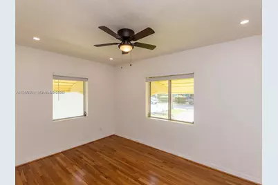 3463 Percival Ave, Miami, FL 33133 - Photo 11