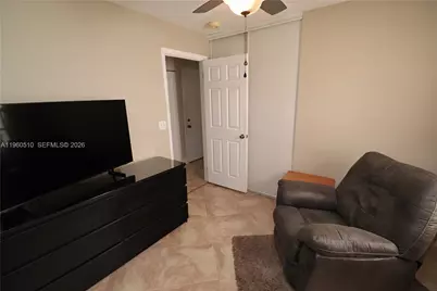 1523 NW 158th Ave, Pembroke Pines, FL 33028 - Photo 19