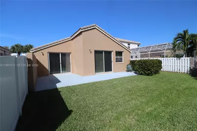 1523 NW 158th Ave, Pembroke Pines, FL 33028 - Photo 25