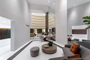 300 South Pointe Dr, Miami Beach, FL 33139 - Photo 81