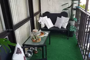 800 Parkview Dr, Hallandale Beach, FL 33009 - Photo 17