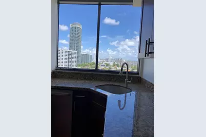 1330 West Ave #1011, Miami Beach, FL 33139 - Photo 5