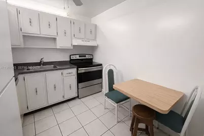 920 NE 169th St #405, North Miami Beach, FL 33162 - Photo 9