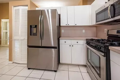 2260 NW 137th Ave, Sunrise, FL 33323 - Photo 11