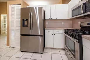 2260 NW 137th Ave, Sunrise, FL 33323 - Photo 11