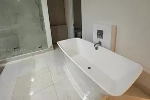 17301 Biscayne Blvd, North Miami Beach, FL 33160 - Photo 9