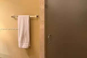 100 Lincoln Rd, Miami Beach, FL 33139 - Photo 15