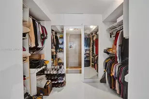 11111 Biscayne Blvd, Miami, FL 33181 - Photo 15