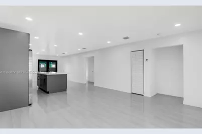 528 NW 3rd Ct, Hallandale Beach, FL 33009 - Photo 9