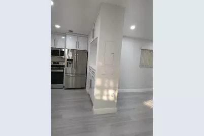 2250 NW 78th Ave #201, Pembroke Pines, FL 33024 - Photo 7