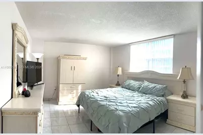 910 Michigan Ave #401, Miami Beach, FL 33139 - Photo 9