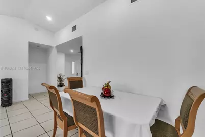 2590 SE 7th Pl, Homestead, FL 33033 - Photo 13