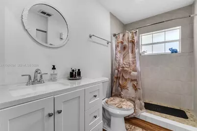 2590 SE 7th Pl, Homestead, FL 33033 - Photo 23