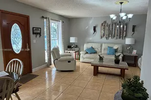 5365 W 14th Ln, Hialeah, FL 33012 - Photo 3