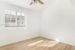 12065 SW 18th St, Miami, FL 33175 - Photo 21