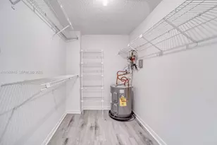 8290 Lake Dr, Doral, FL 33166 - Photo 17