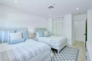 1050 SE 5th Ct, Pompano Beach, FL 33060 - Photo 27