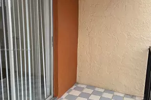 1075 W 68th St, Hialeah, FL 33014 - Photo 11