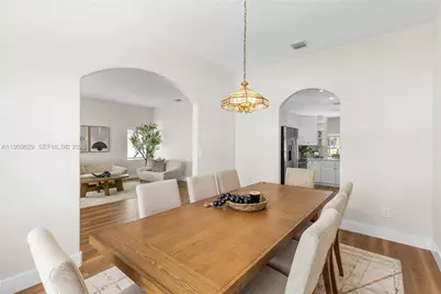 17036 NW 15th St, Pembroke Pines, FL 33028 - Photo 7