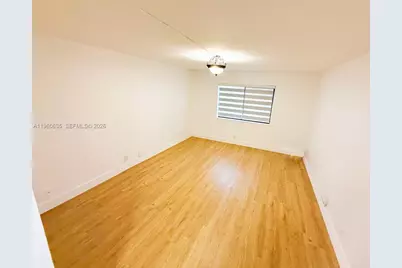 440 S Lake View Dr #102, Fort Lauderdale, FL 33326 - Photo 11