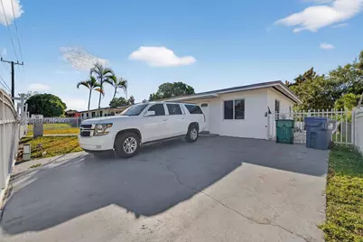 20 NE 215th St, Miami Gardens, FL 33179 - Photo 3