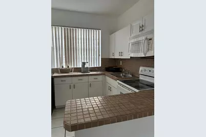 [Address not provided], Miami Beach, FL 33141 - Photo 13