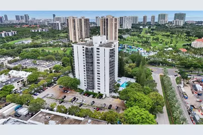 20100 W Country Club Dr #405, Aventura, FL 33180 - Photo 19