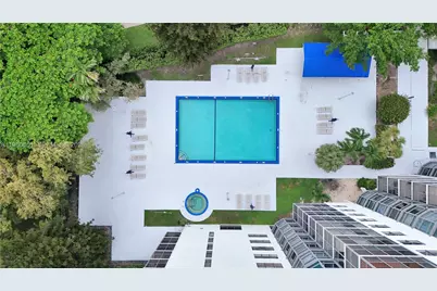 20100 W Country Club Dr #405, Aventura, FL 33180 - Photo 21