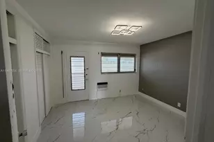 725 SW 11th Ave, Hallandale Beach, FL 33009 - Photo 13