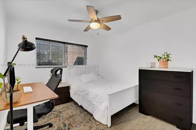 8100 SW 92nd Ct, Miami, FL 33173 - Photo 15