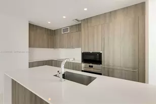 17550 Collins Ave, Sunny Isles Beach, FL 33160 - Photo 9