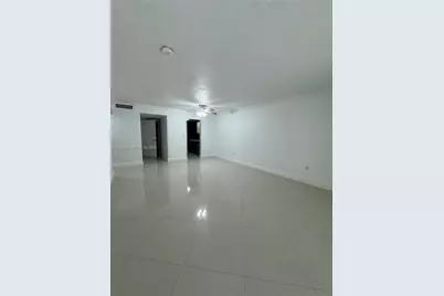 1205 Mariposa Ave #210, Coral Gables, FL 33146 - Photo 3