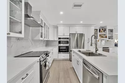 9960 NW 23rd St #Room Rental, Coral Springs, FL 33065 - Photo 17