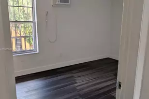 1461 SW 5th St, Miami, FL 33135 - Photo 13