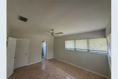 1309 San Remo Ave, Coral Gables, FL 33146 - Photo 9