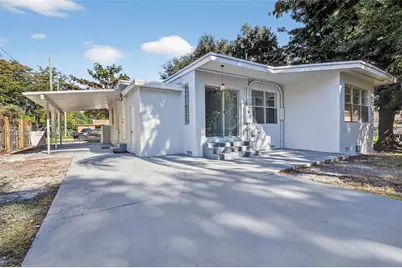 870 NE 144th St, North Miami, FL 33161 - Photo 17