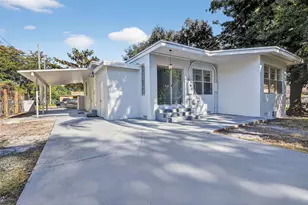 870 NE 144th St, North Miami, FL 33161 - Photo 17