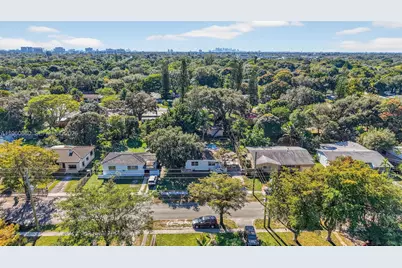 870 NE 144th St, North Miami, FL 33161 - Photo 27