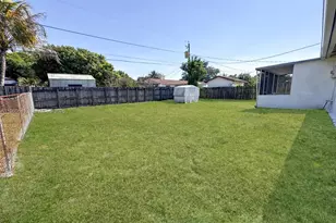 3041 N 74th Ave, Hollywood, FL 33024 - Photo 27