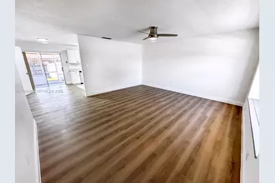 3041 N 74th Ave, Hollywood, FL 33024 - Photo 5