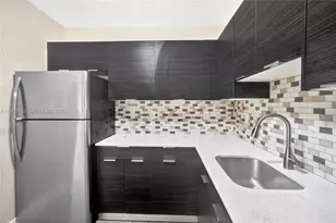 2731 NW 1st St, Pompano Beach, FL 33069 - Photo 13