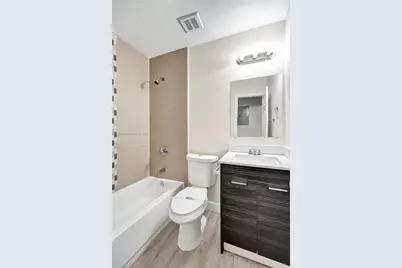 2731 NW 1st St #3, Pompano Beach, FL 33069 - Photo 35